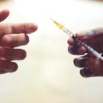 ലഹരിക്കിടെ യുവാക്കൾക്കിടയിൽ HIV പടരുമ്പോൾ രക്ഷിതാക്കൾ എന്ത് ചെയ്യണം.... What should parents do when HIV spreads among young people during intoxication?