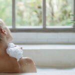 എപ്പോൾ കുളിക്കുന്നതാണ് നല്ലത്? When is it best to take a bath?