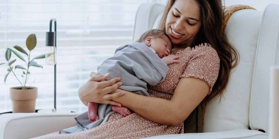 തണുപ്പുകാലത്തെ പ്രസവശുശ്രൂഷയിൽ പ്രത്യേകം ശ്രദ്ധിക്കേണ്ടത് എന്തെല്ലാം... What to pay special attention to during childbirth in winter!