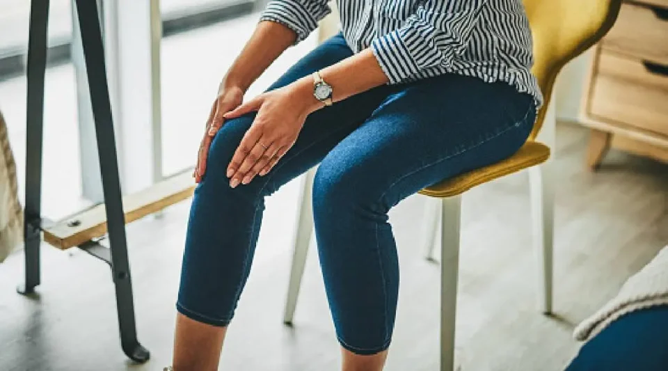 മുട്ട് വേദനയ്ക്ക് കാരണം പ്രായമാകുന്നതല്ല ! ഇവയാകാം കാരണങ്ങൾ. Knee pain is not caused by aging! It could be these things.